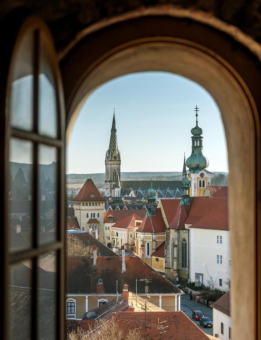 Апартаменти Modern Medival Кесег Екстер'єр фото